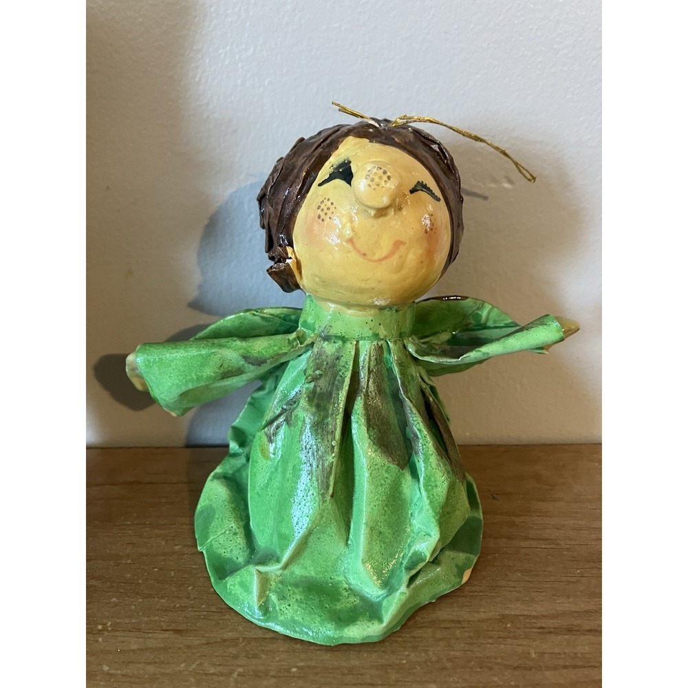 Vintage MCM Paper Mache Folk Art Angel and Caroler Ornaments Set - Taiwan - Picture 8 of 12